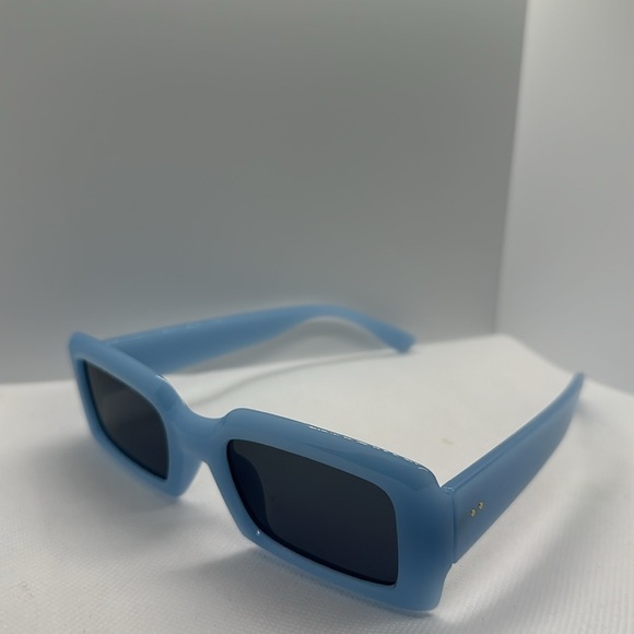 Retro Chic Blue Rectangle Sunglasses - UV400 Protection - Trendy Fashion Shades main image 11
